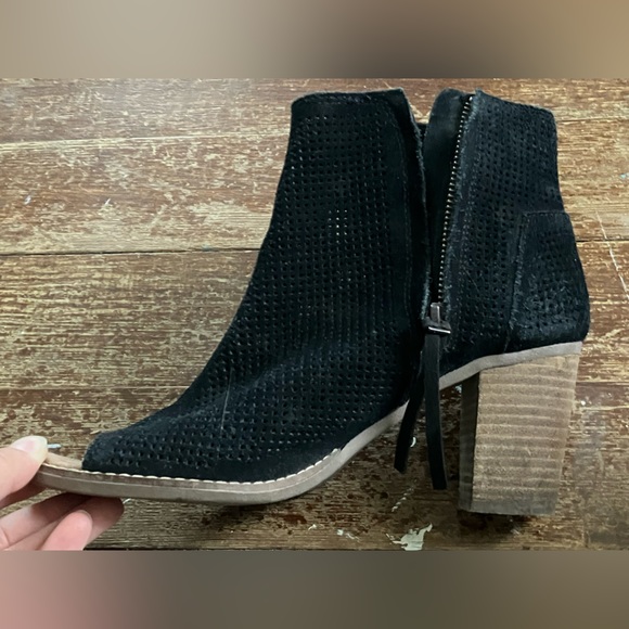 Toms Heeled Open Toe Ankle Boot - Picture 5 of 6